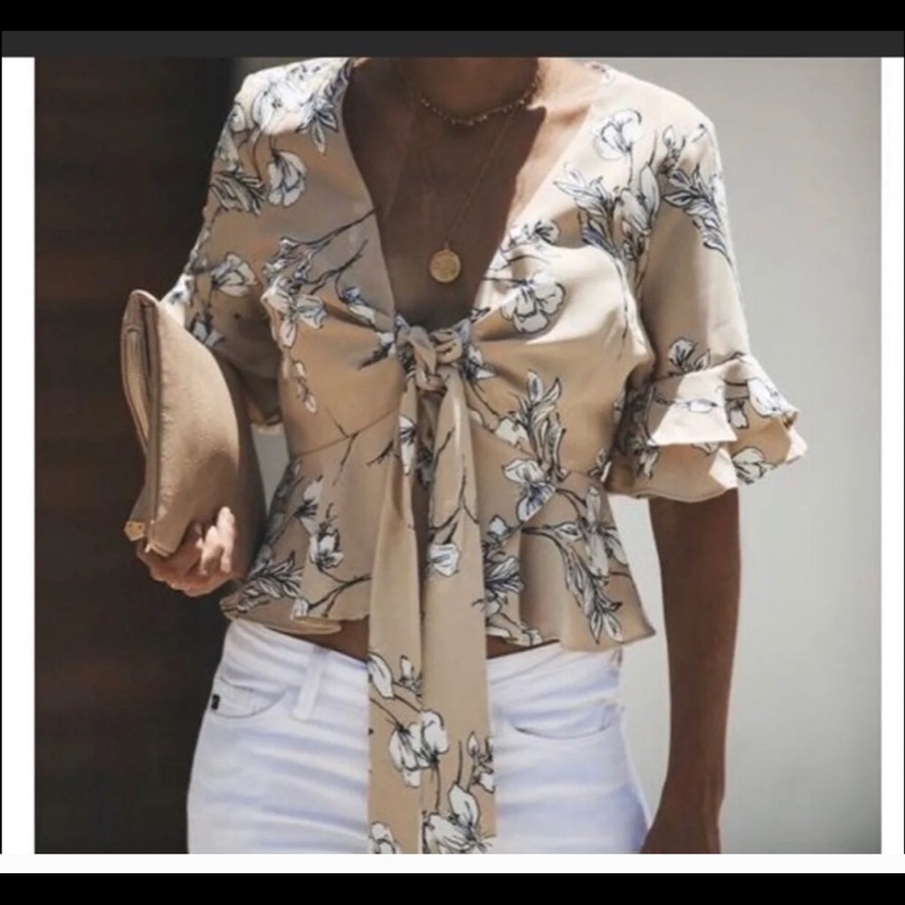 Vici Beige with white floral peplum tie top Large